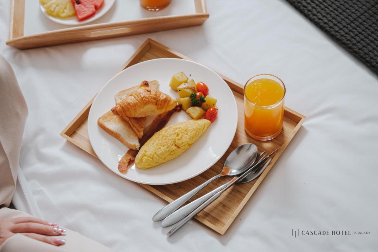 Cascade Hotel Бангкок Экстерьер фото